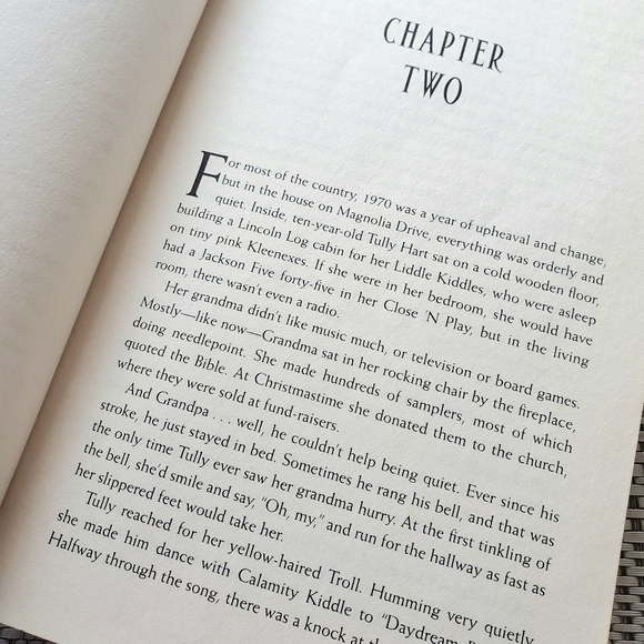 Book, Firefly Lane - Picture 3 of 4